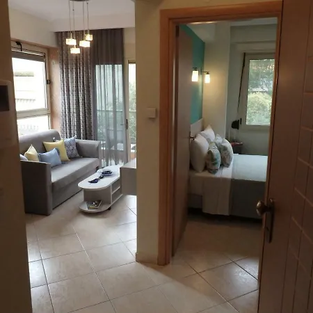 Lion Sunset Apartment *
