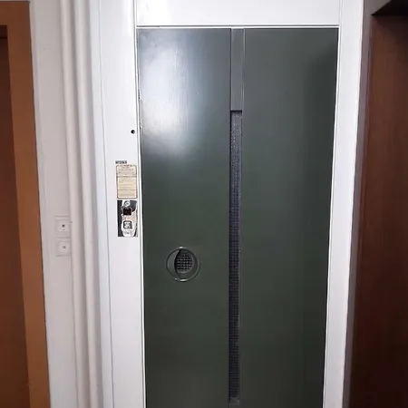 Lion Sunset アパート *